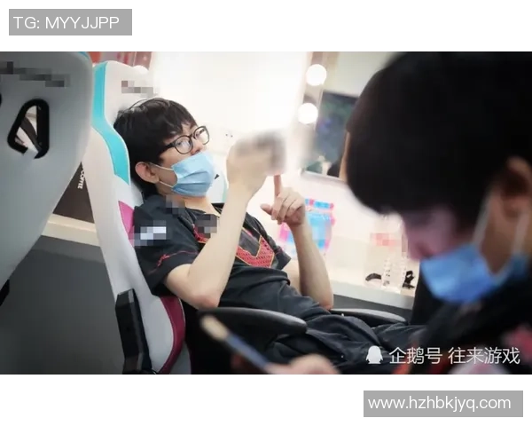 FPX战队意识引发热议玩家与评论员各执一词的争论分析